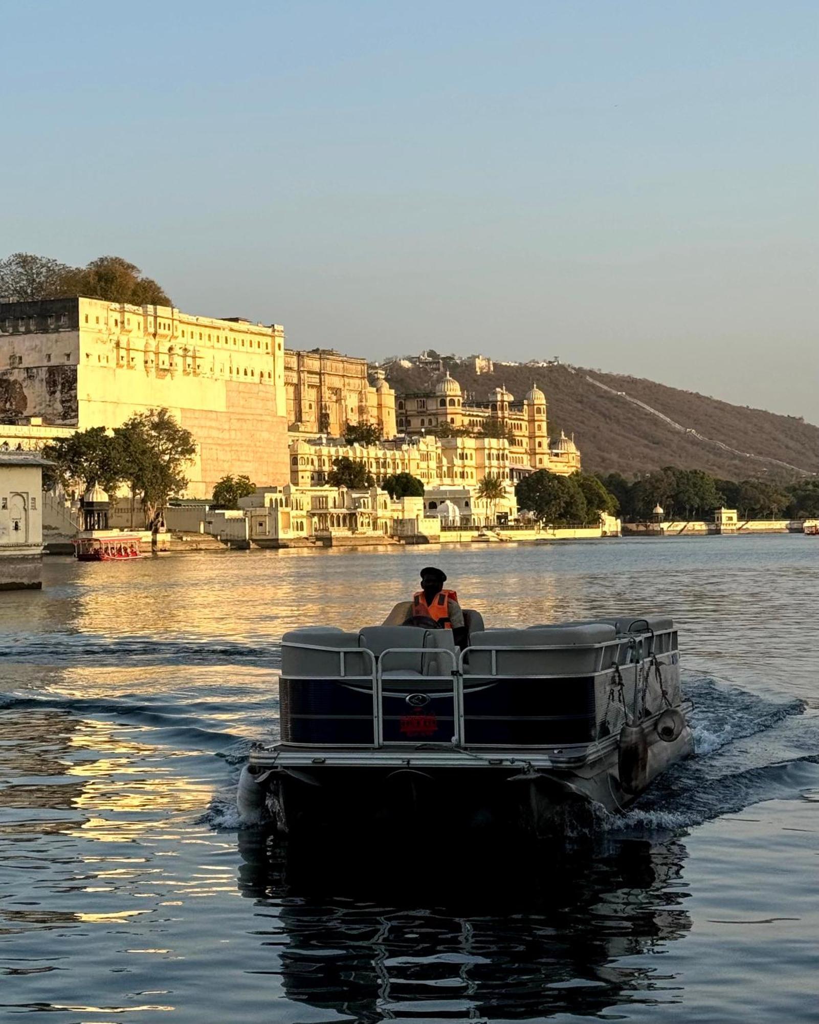 Udai Kothi Hotel Udaipur Exterior photo